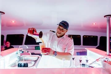 Caribbean Dinner Sail in Aruba in destination