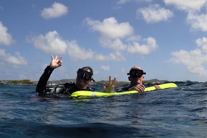Aruba 2-Tank guided Dive for certified divers with own equipment photo highlight 5