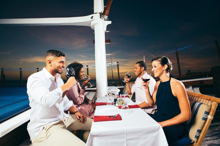Exclusive Dinner Cruise in Aruba photo highlight 3
