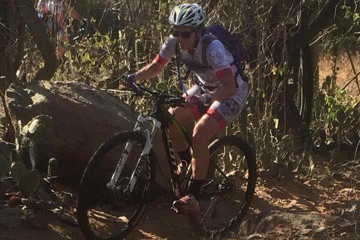 Personal Advanced Mountain Biking Tour in Aruba gallery photo 5