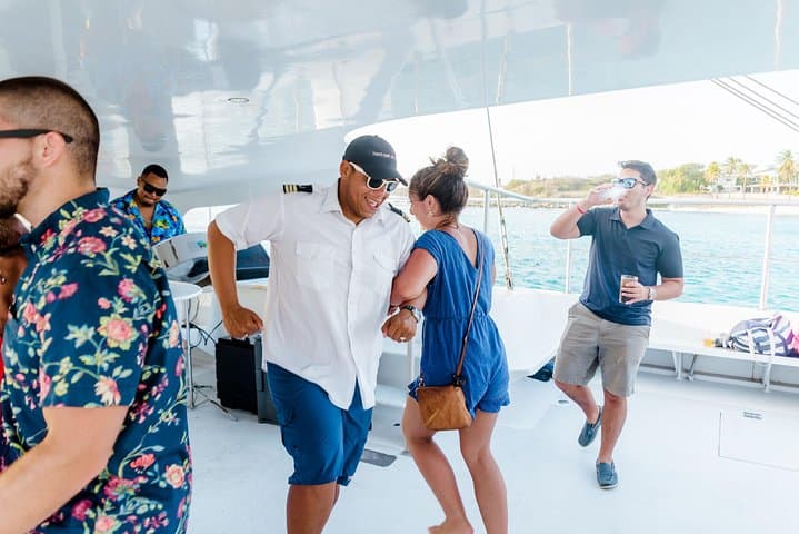 Aruba Sunset Sail with Appetizers and Open Bar photo highlight 11