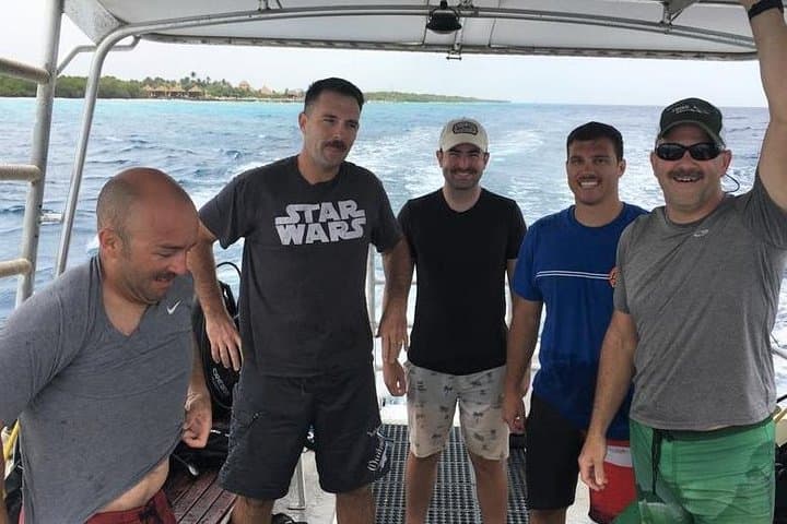 Aruba 1-Tank guided Dive for certified divers with own equipment photo highlight 5