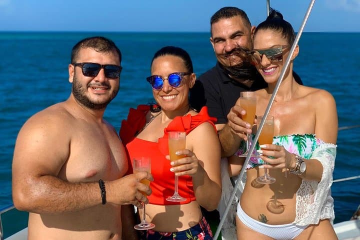 Half-Day Aruba Special Champagne Brunch Cruise photo highlight 12