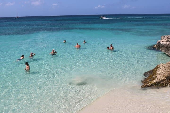 Aventura en quad y en vehículo todoterreno a Secret Beach y Cave Pool en Aruba photo highlight 6