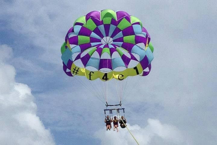 Parasailing in Palm Beach photo highlight 2