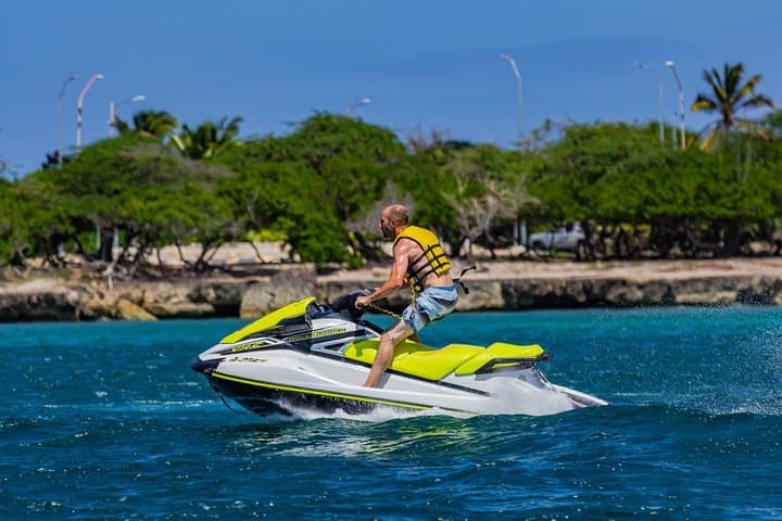 Super Cool Aruba Jet Ski Waverunner Rental photo highlight 6