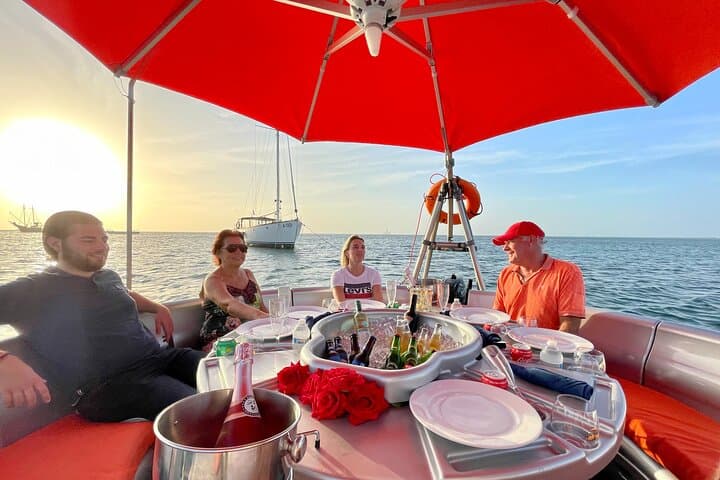Private Aqua Donut Island Dinner in Aruba with Pick-Up photo highlight 1