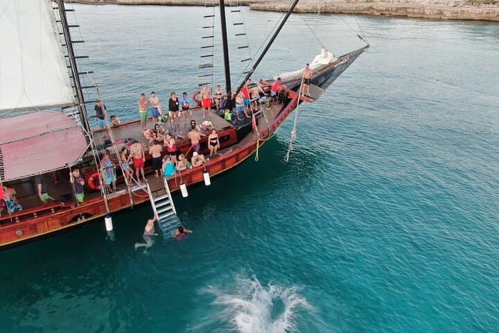 Jolly Pirate Afternoon Sail and Snorkel Cruise in Aruba photo highlight 7