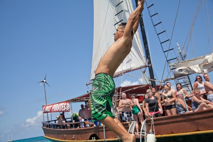 Jolly Pirate Morning Sail and Snorkel Cruise in Aruba photo highlight 15
