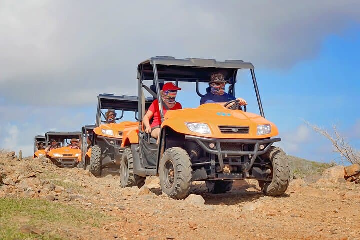 Aruba UTV Tours - Nuova piscina naturale in grotta con salto dalla scogliera photo highlight 9