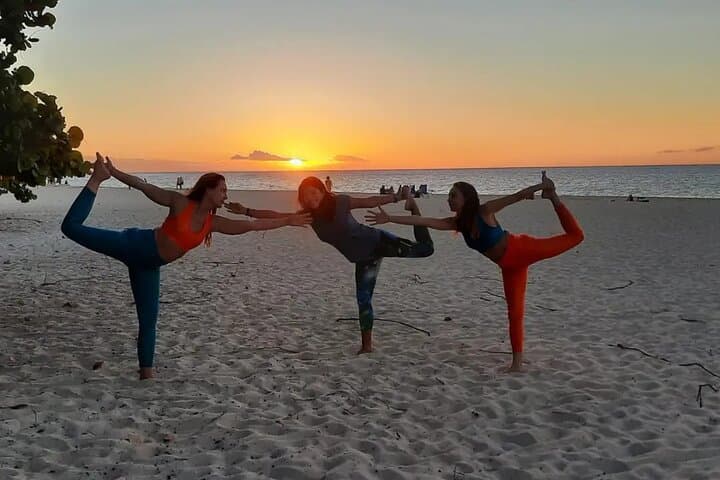 Yoga Class and Wine in Eagle Beach photo highlight 5