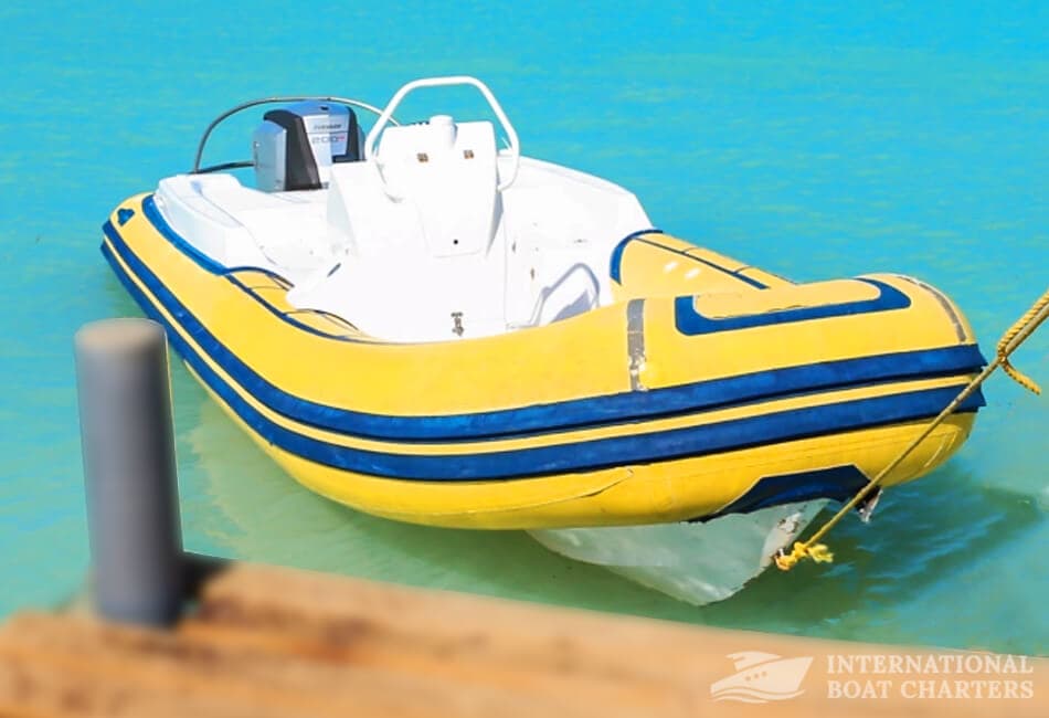 22 Ft Speedboats available for charter