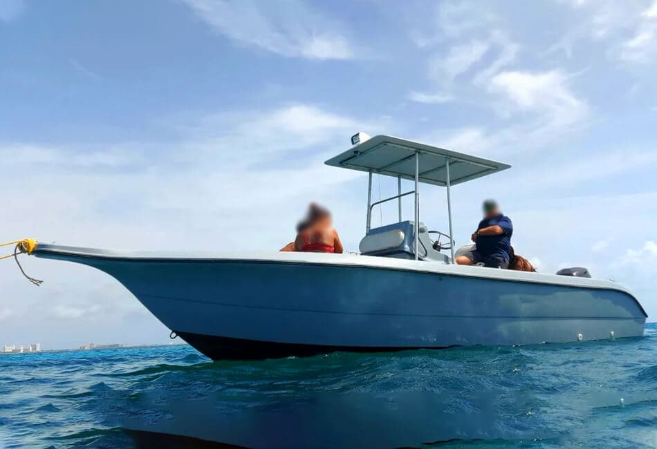 23 Ft Center Console (Snorkeling, Diving & More...) available for charter