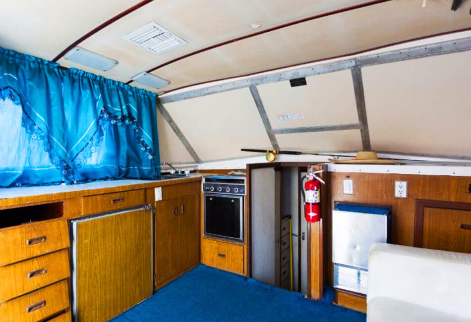 36 Ft Flybridge Elgin Yacht photo highlight 6