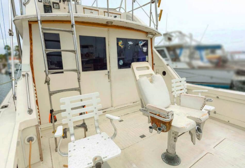 36 Ft Flybridge Elgin Yacht photo highlight 11