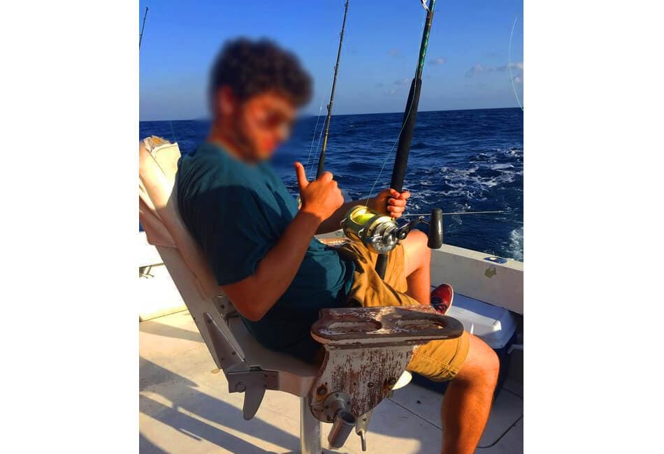 40 FT HATTERAS Sportfishing Dual Cabin Motor Yacht photo highlight 13