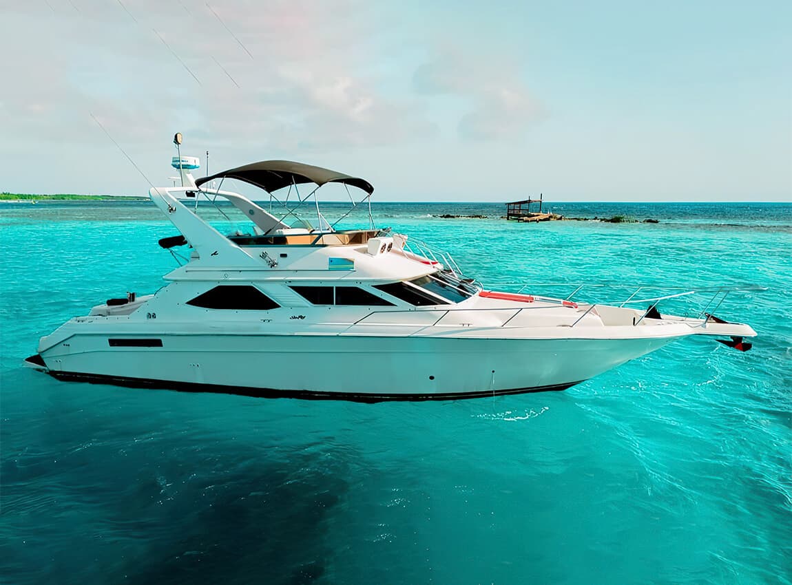 44 Ft Luxury Motor Yacht photo highlight 29