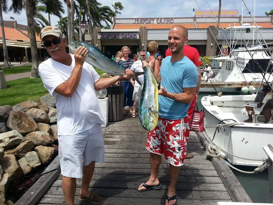 42FT HATTERAS MAHI MAHI photo highlight 5