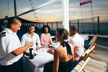 Exclusive Dinner Cruise in Aruba in destination